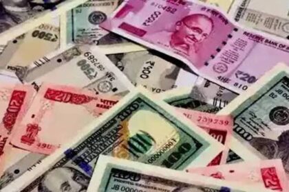Rupee Recovers 46 Paise to Close at 89.20 Against U.S. Dollar as RBI Steps In